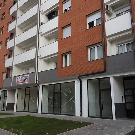 Apartment Gashi Priștina Exterior foto