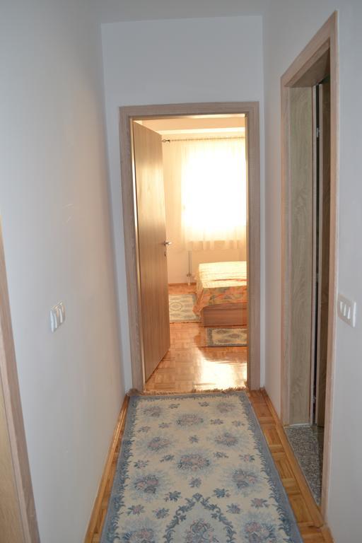 Apartment Gashi Priștina Exterior foto