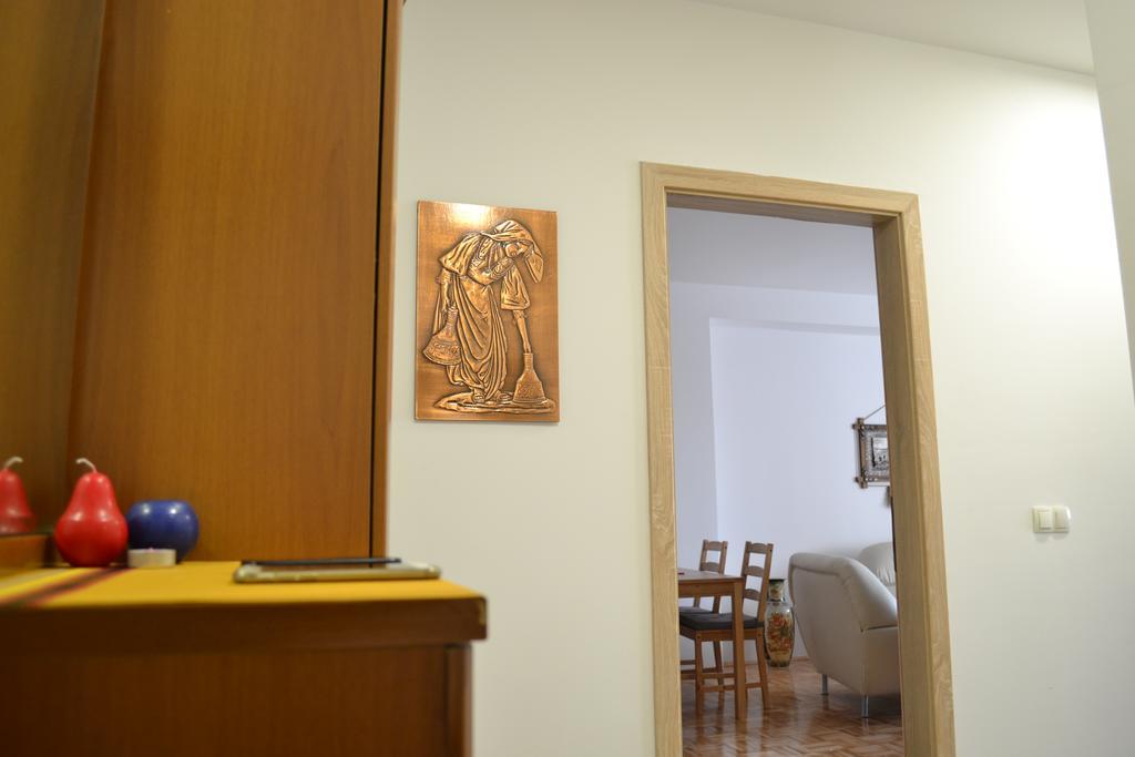 Apartment Gashi Priștina Exterior foto